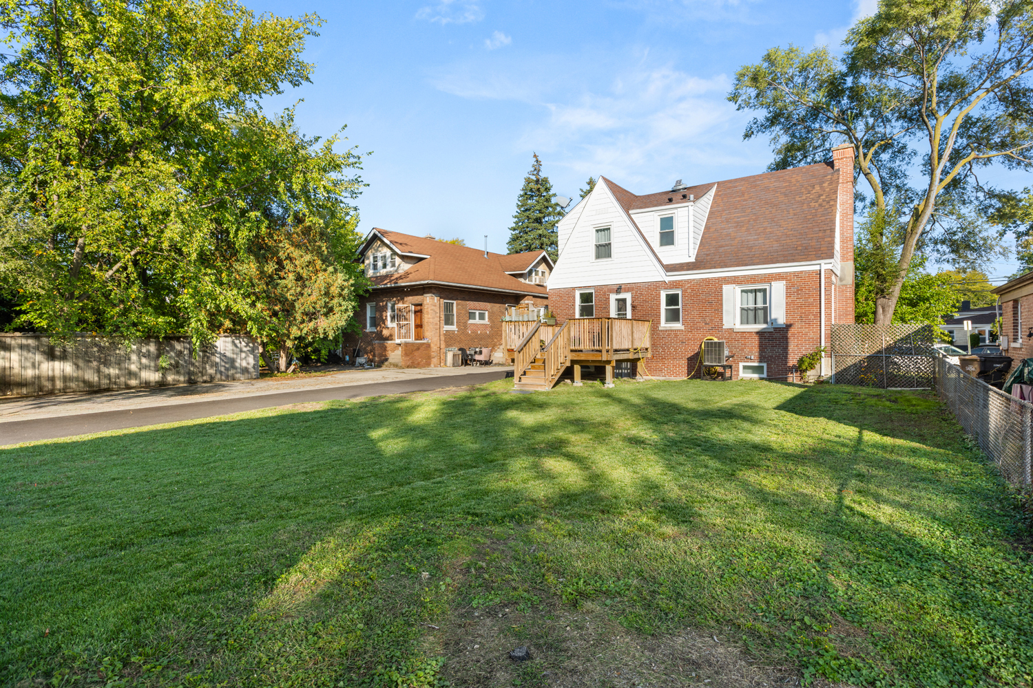 8464 Gross Point Road, Skokie, IL 60077