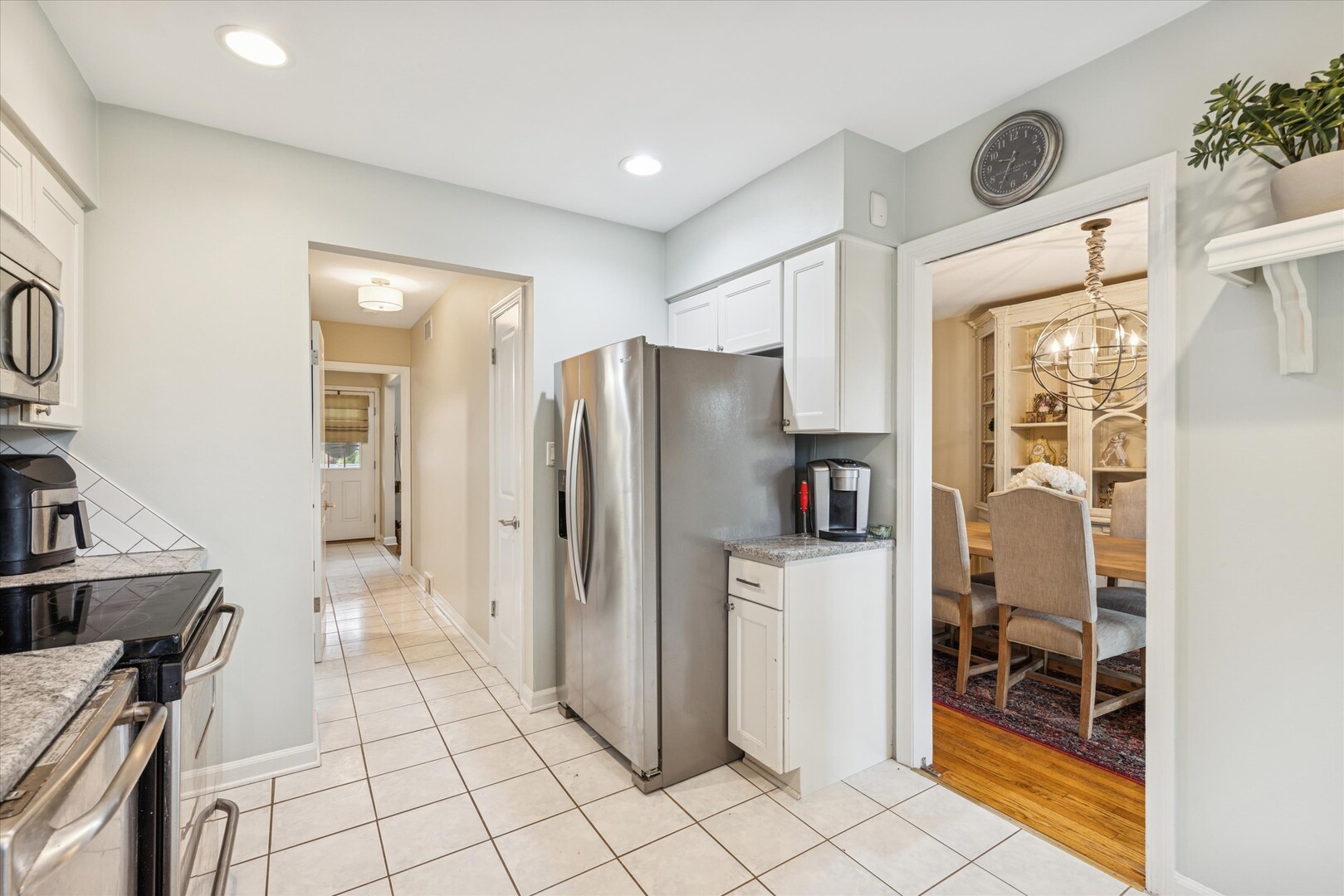 494 Old Surrey Road, Hinsdale, IL 60521