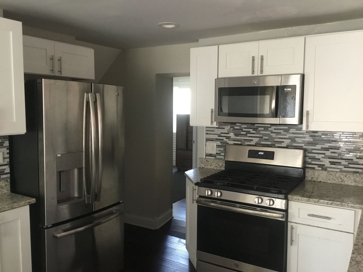 8333 S Hamilton Avenue, Chicago, IL 60620