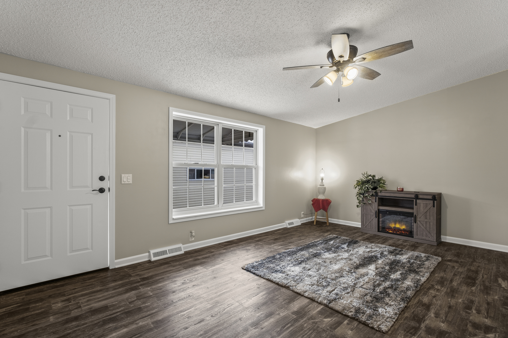 10724 Gateway Drive, Frankfort, IL 60423