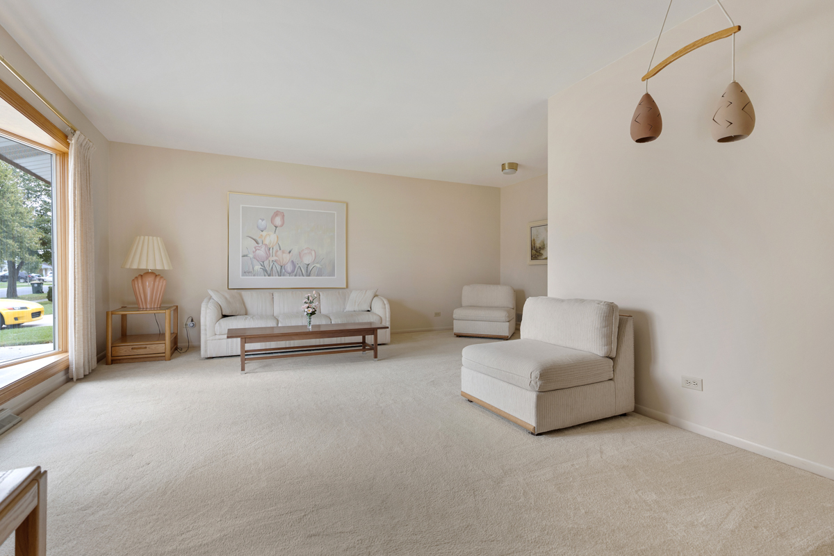 509 SHADYWOOD Lane, Elk Grove Village, IL 60007
