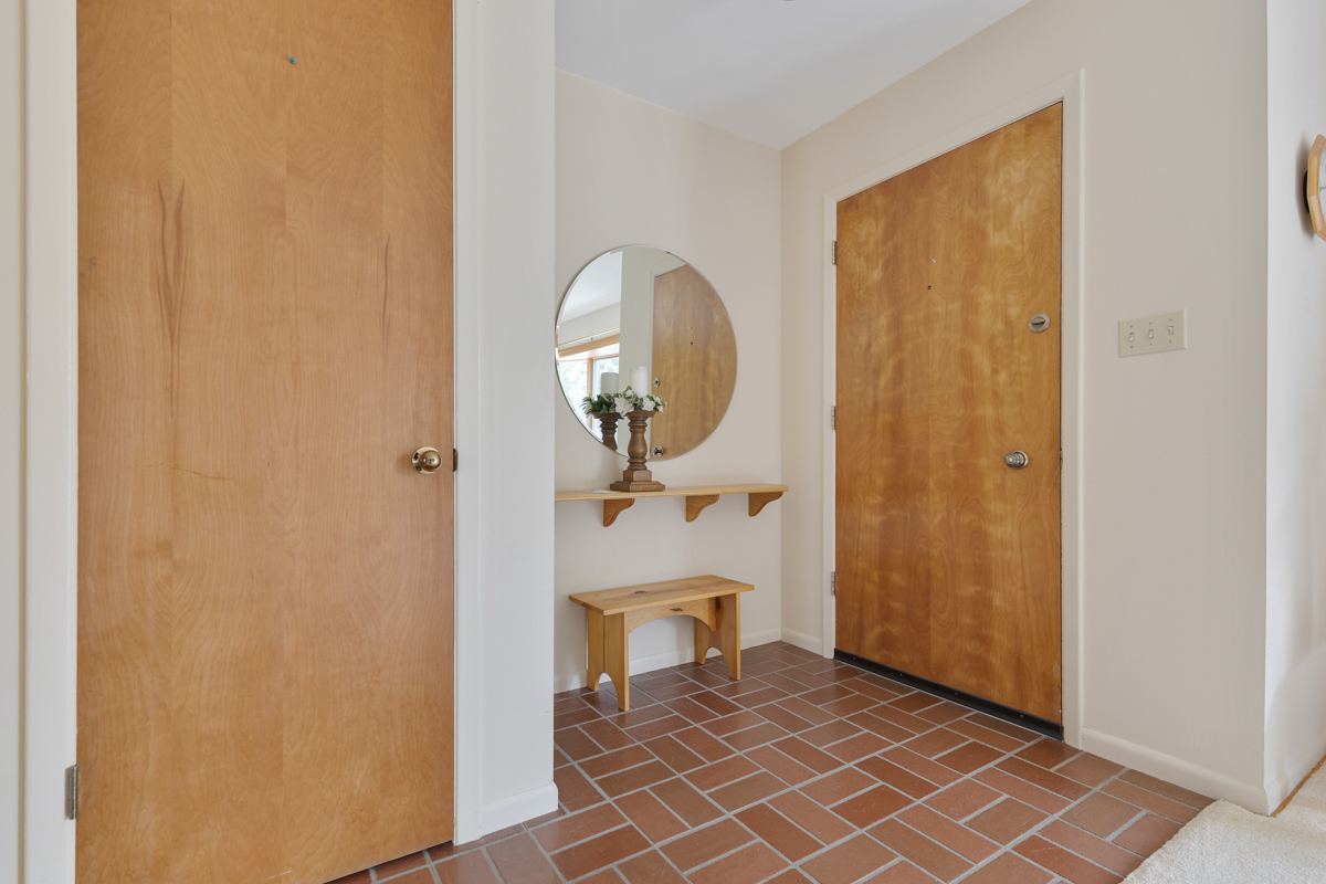 509 SHADYWOOD Lane, Elk Grove Village, IL 60007