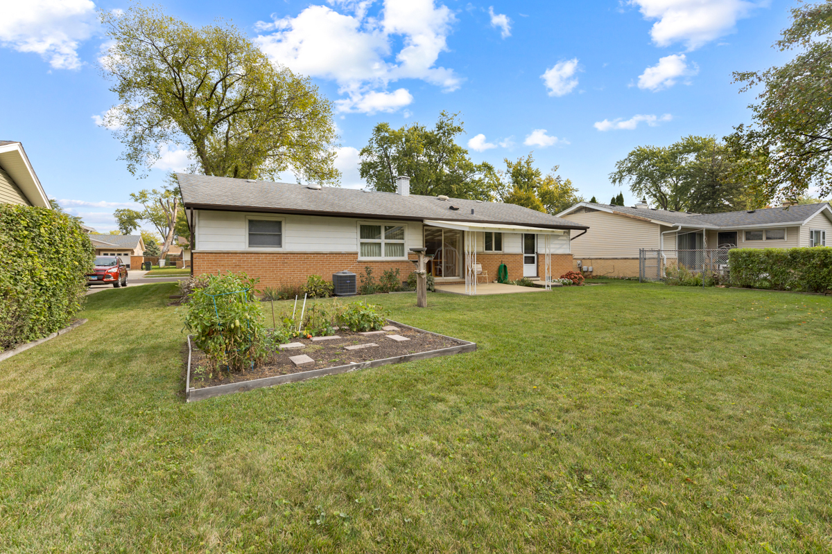 509 SHADYWOOD Lane, Elk Grove Village, IL 60007