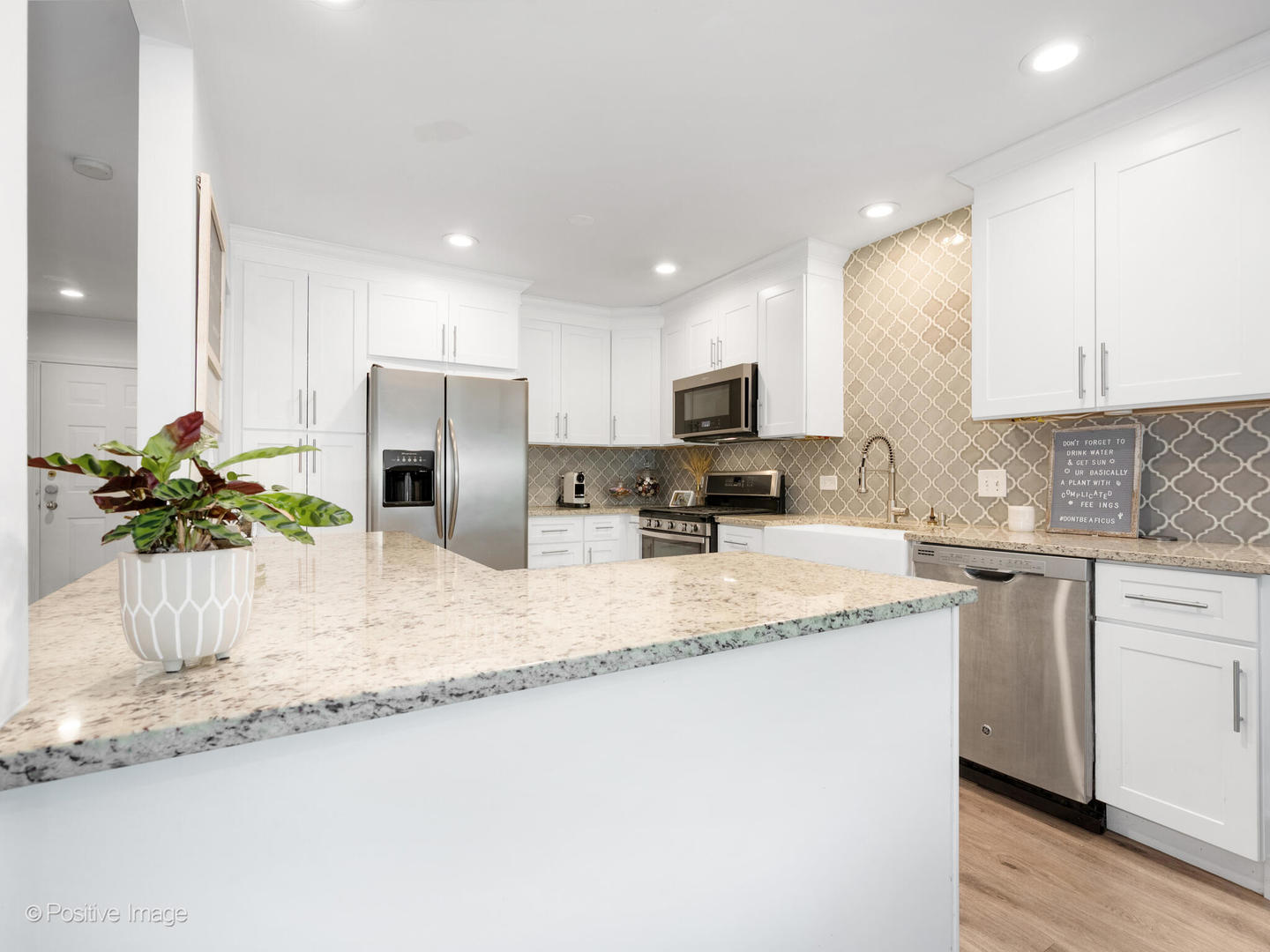 1188 Harbor Court, Glendale Heights, IL 60139