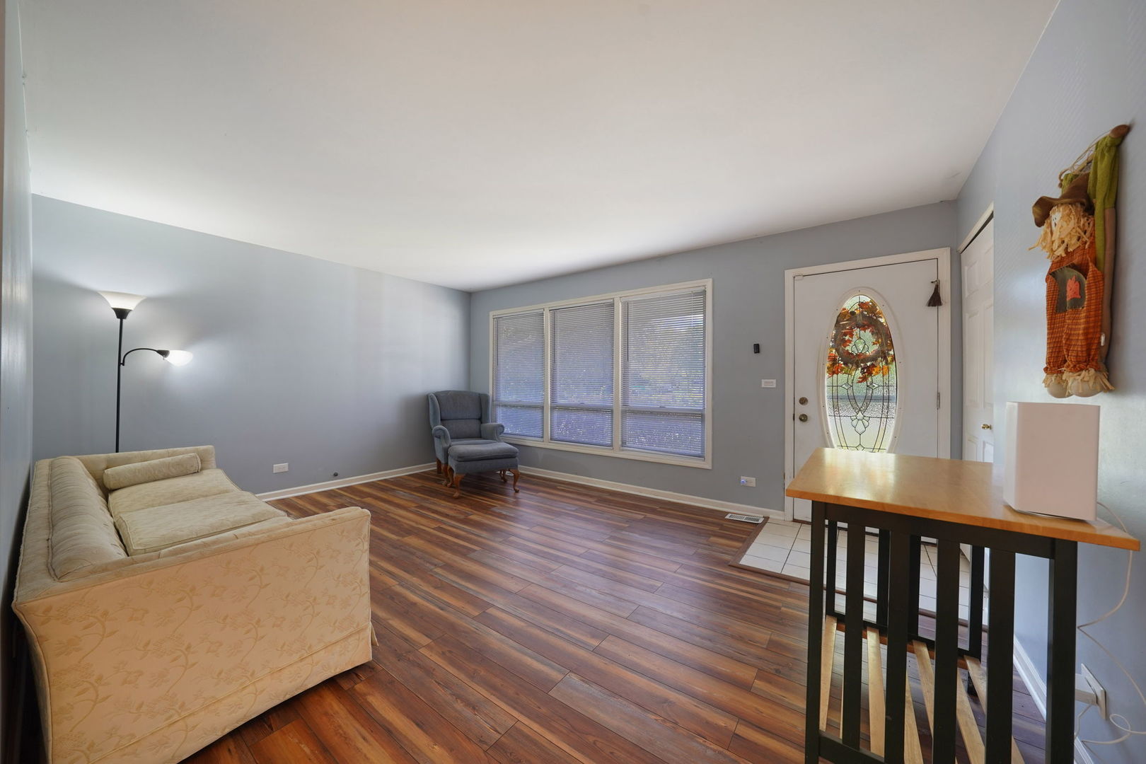 181 Lakeview Court, Bloomingdale, IL 60108