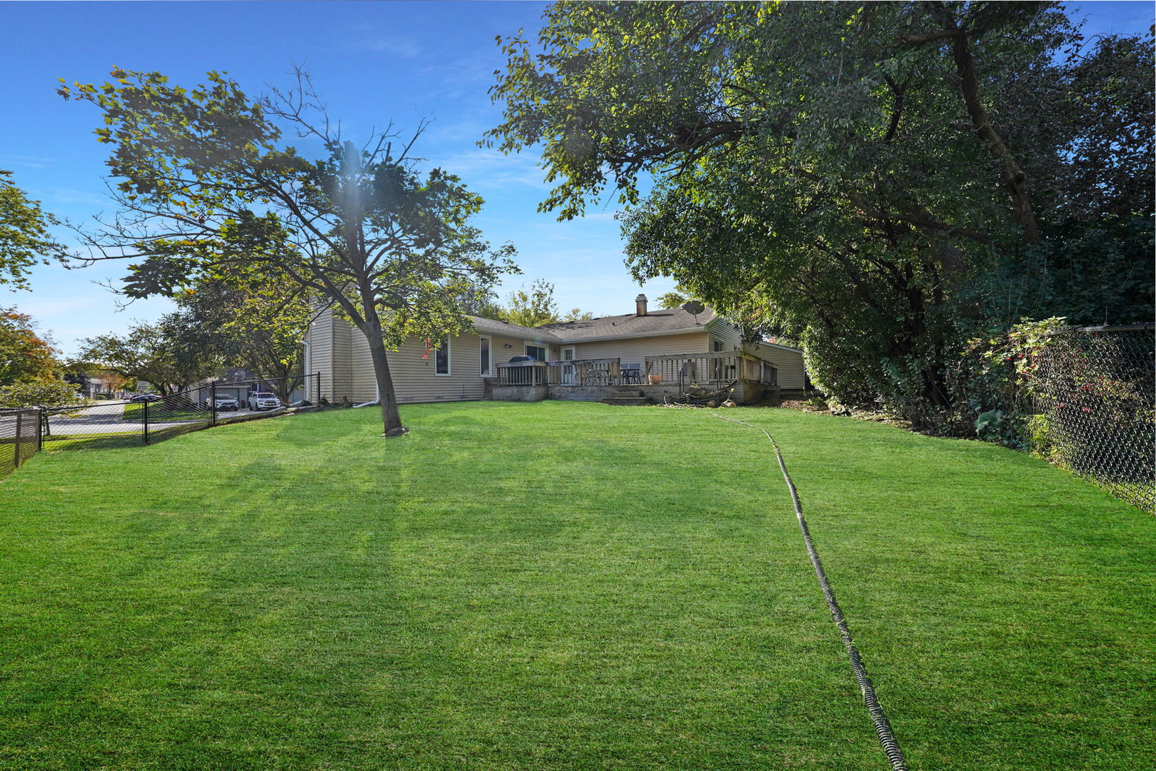 181 Lakeview Court, Bloomingdale, IL 60108