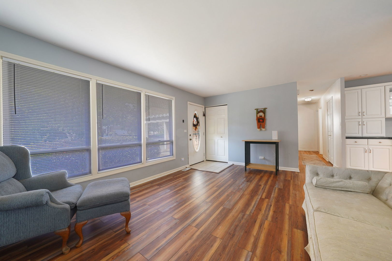 181 Lakeview Court, Bloomingdale, IL 60108