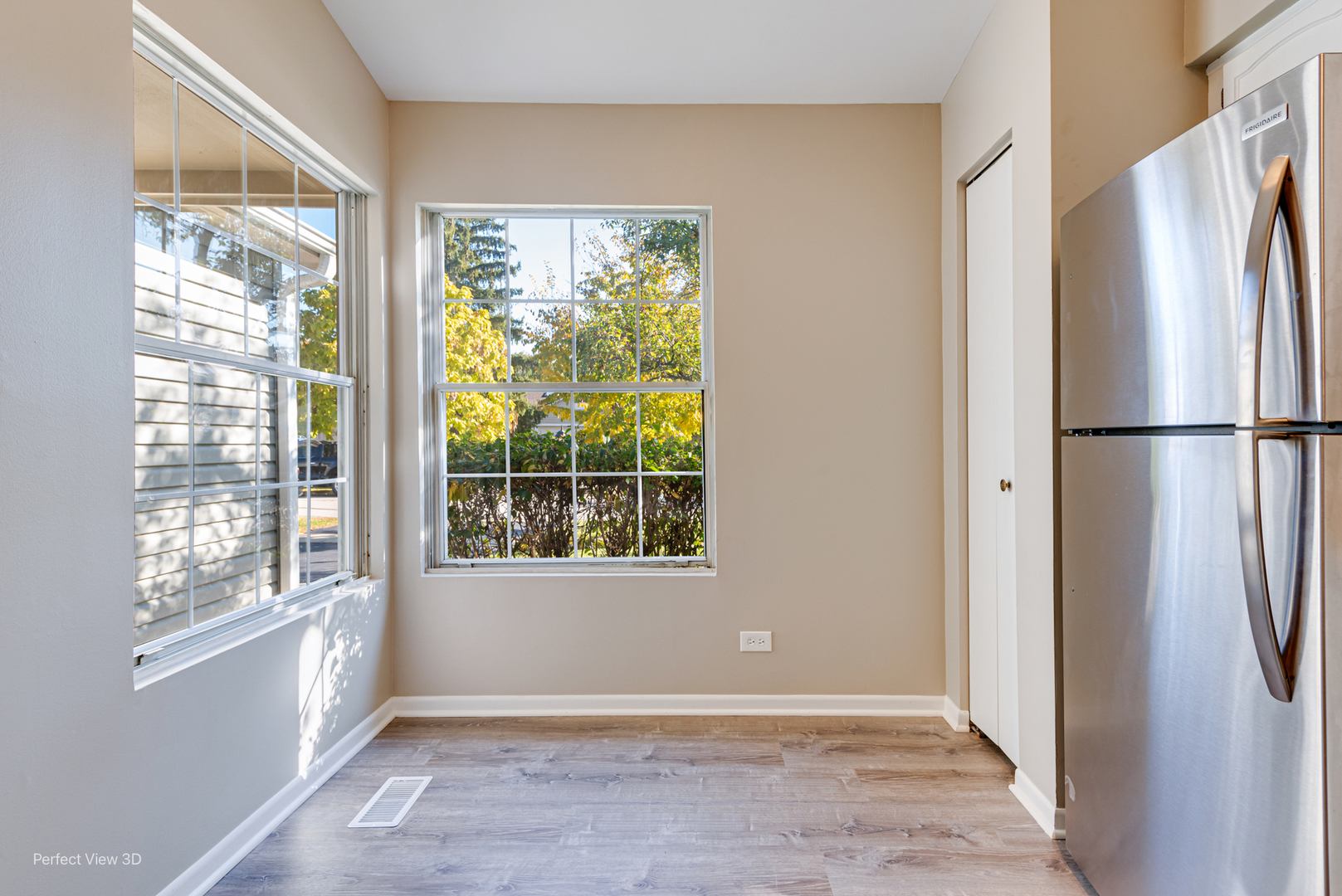 1896 Appaloosa Drive, Naperville, IL 60565