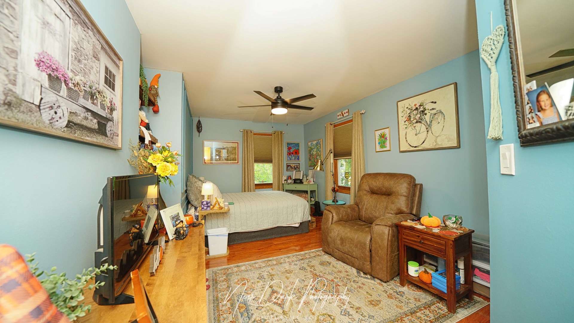 127 E GRAND Avenue, Fox Lake, IL 60020