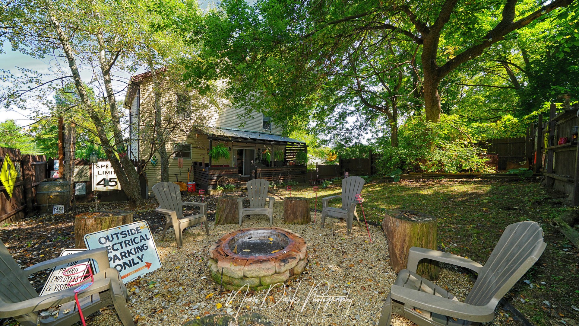 127 E GRAND Avenue, Fox Lake, IL 60020