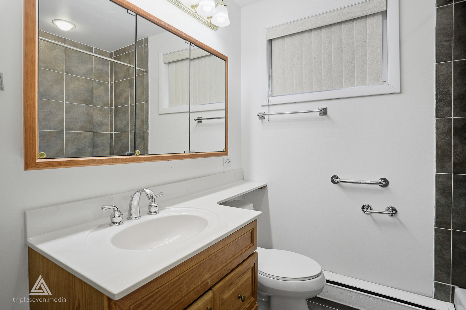 3712 W 115th Street, Chicago, IL 60655