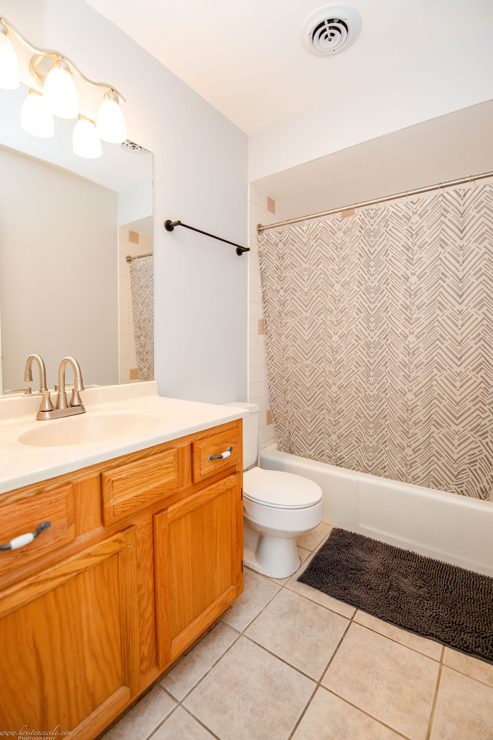 12809 Carriage Lane #9, Crestwood, IL 60418