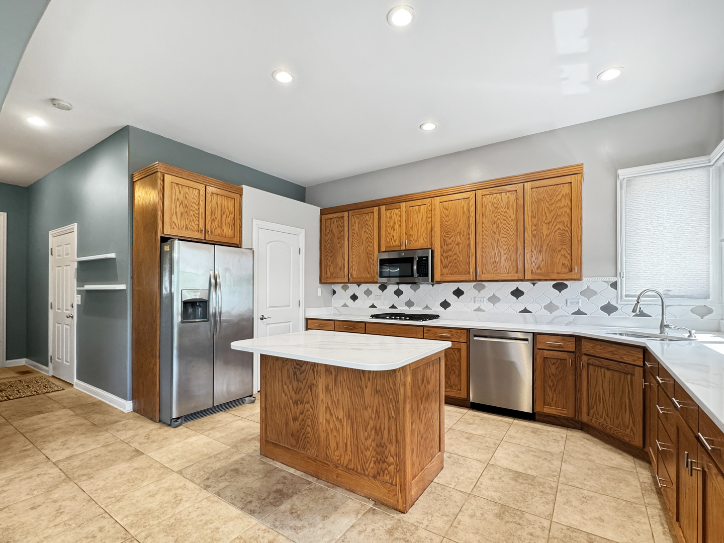 26729 W Allison Drive, Channahon, IL 60410