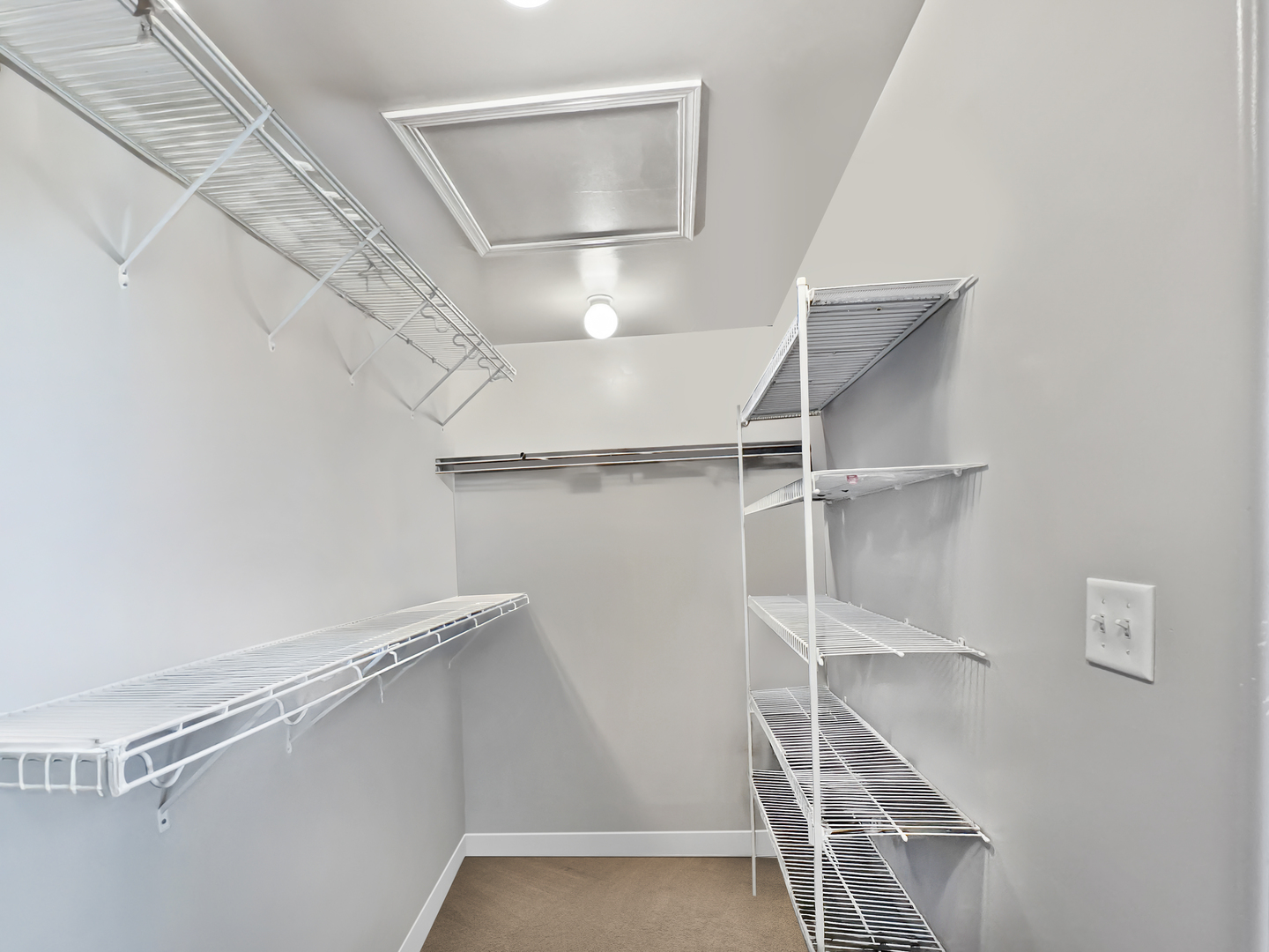 26729 W Allison Drive, Channahon, IL 60410