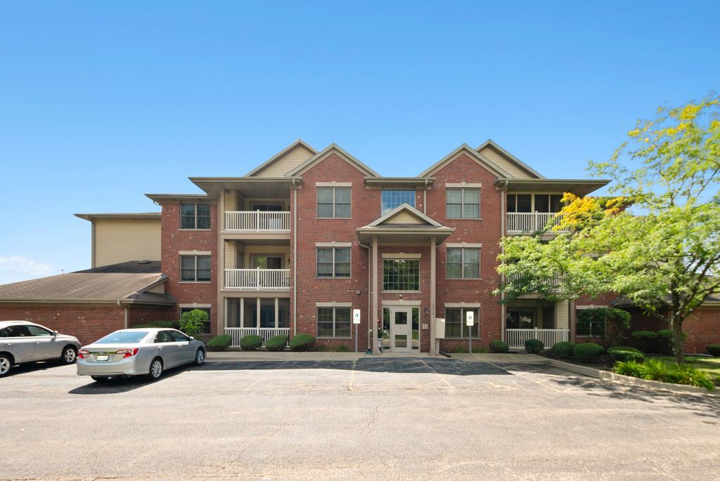 20301 S Pine Hill Road #1D, Frankfort, IL 60423