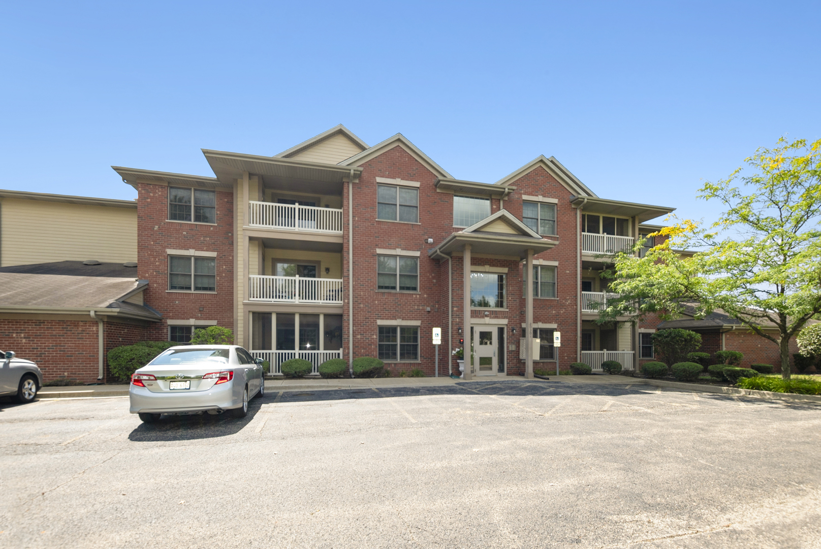 20301 S Pine Hill Road #1D, Frankfort, IL 60423