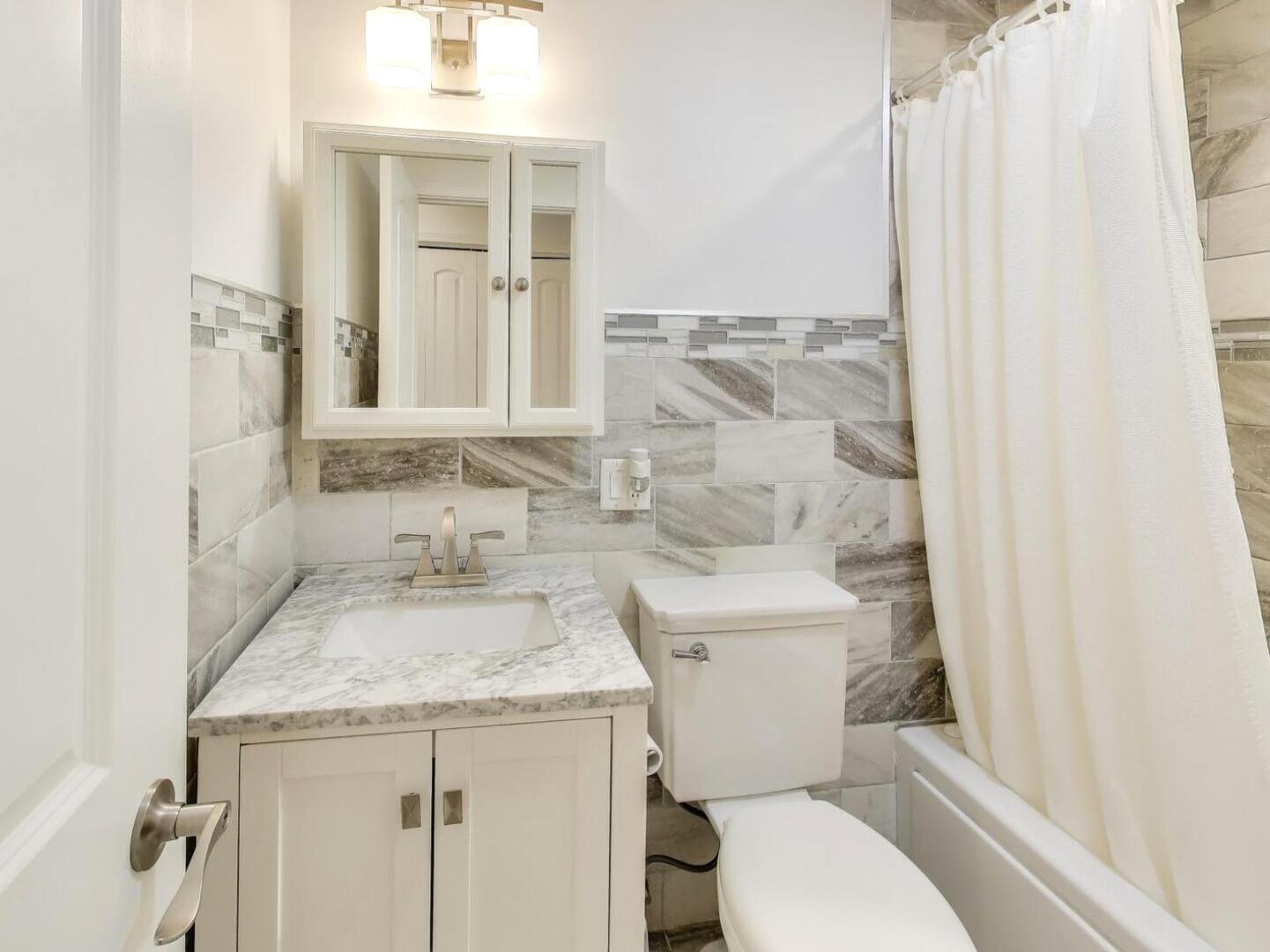 13616 Short Drive, Crestwood, IL 60418