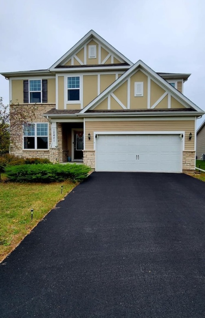 12401 S Compass Avenue, Plainfield, IL 60585