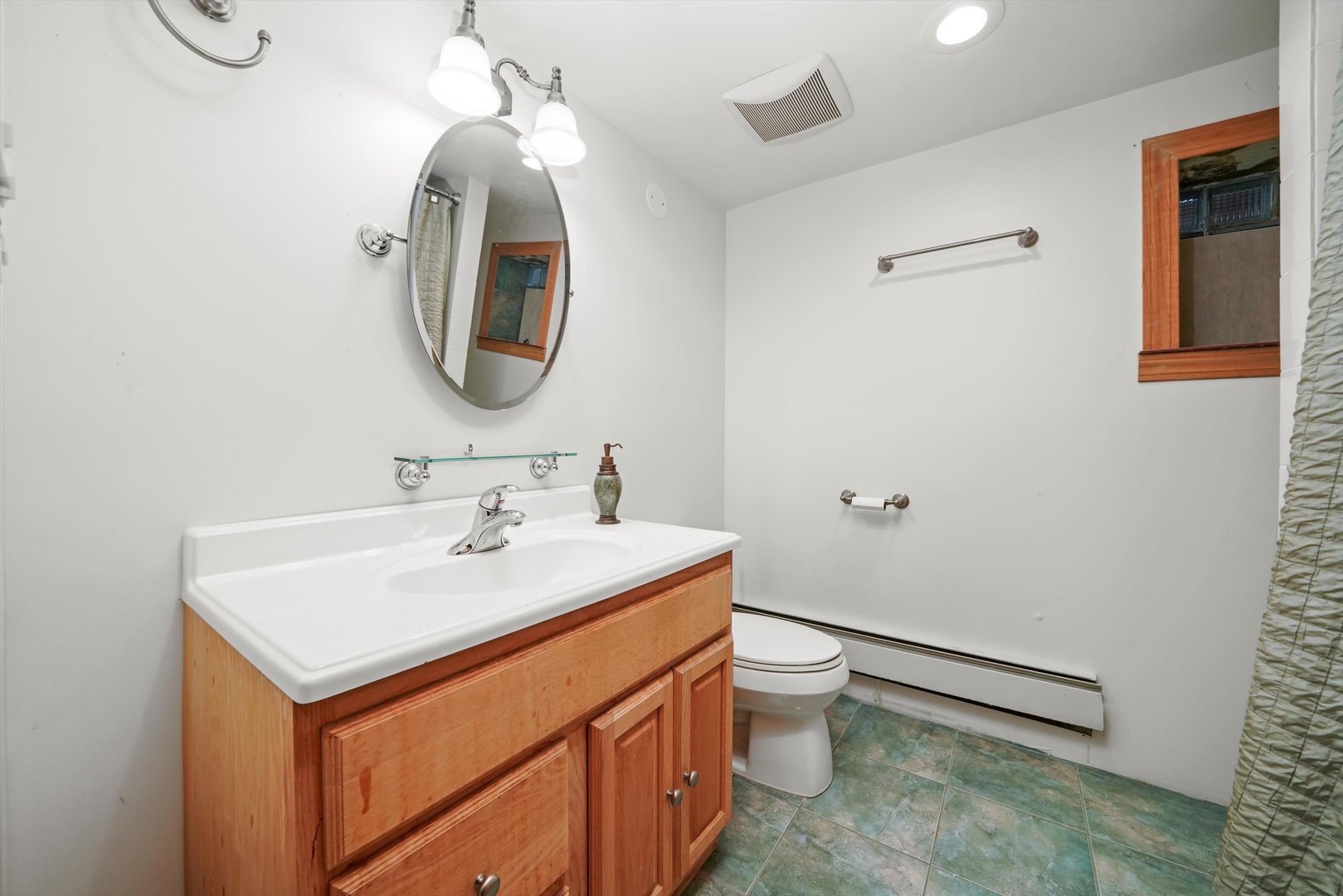 5133 N Marmora Avenue, Chicago, IL 60630