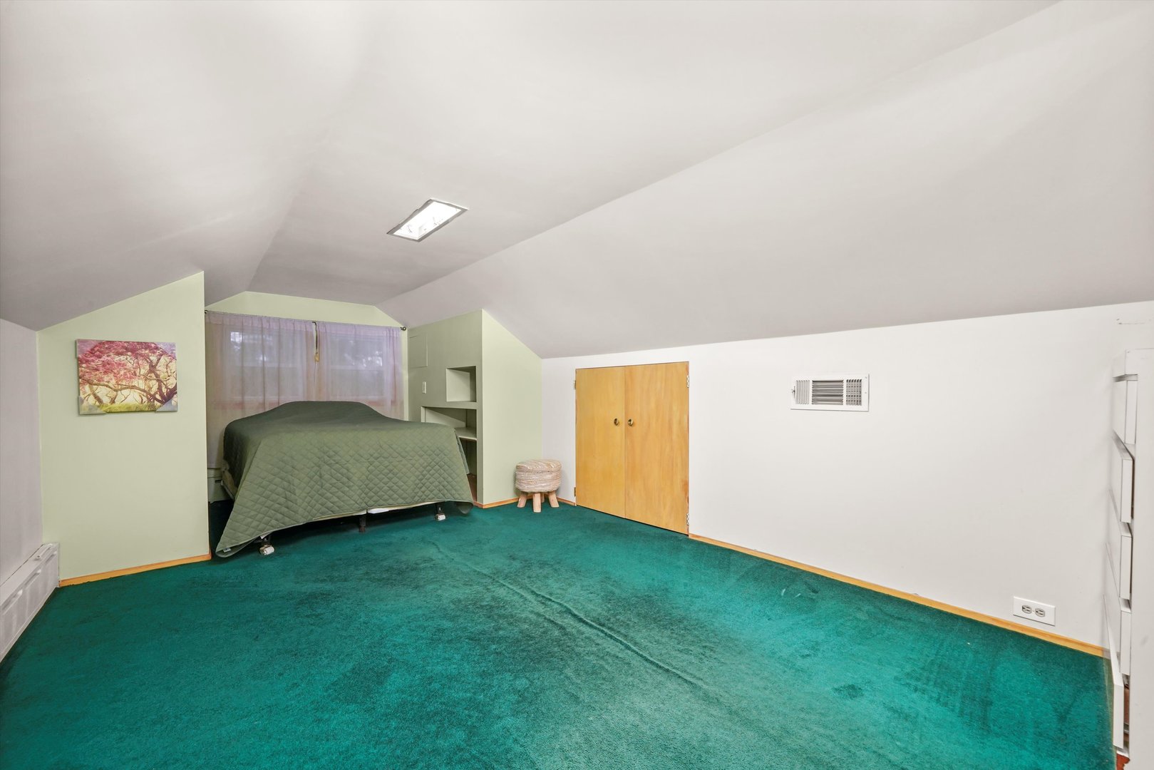 5133 N Marmora Avenue, Chicago, IL 60630