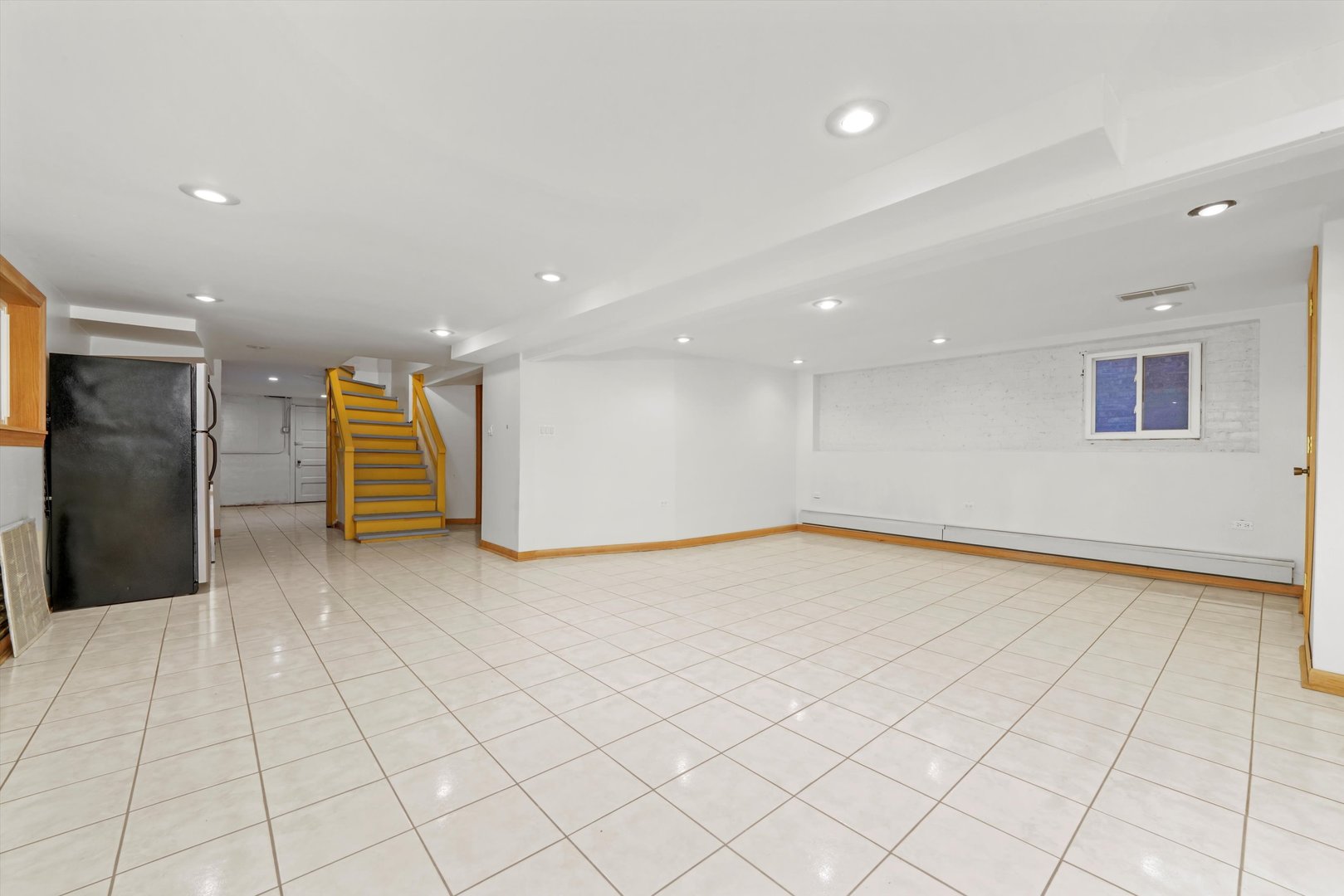 5133 N Marmora Avenue, Chicago, IL 60630