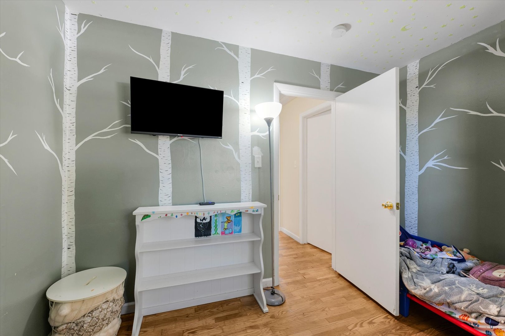 211 Edgebrook Drive, Champaign, IL 61820