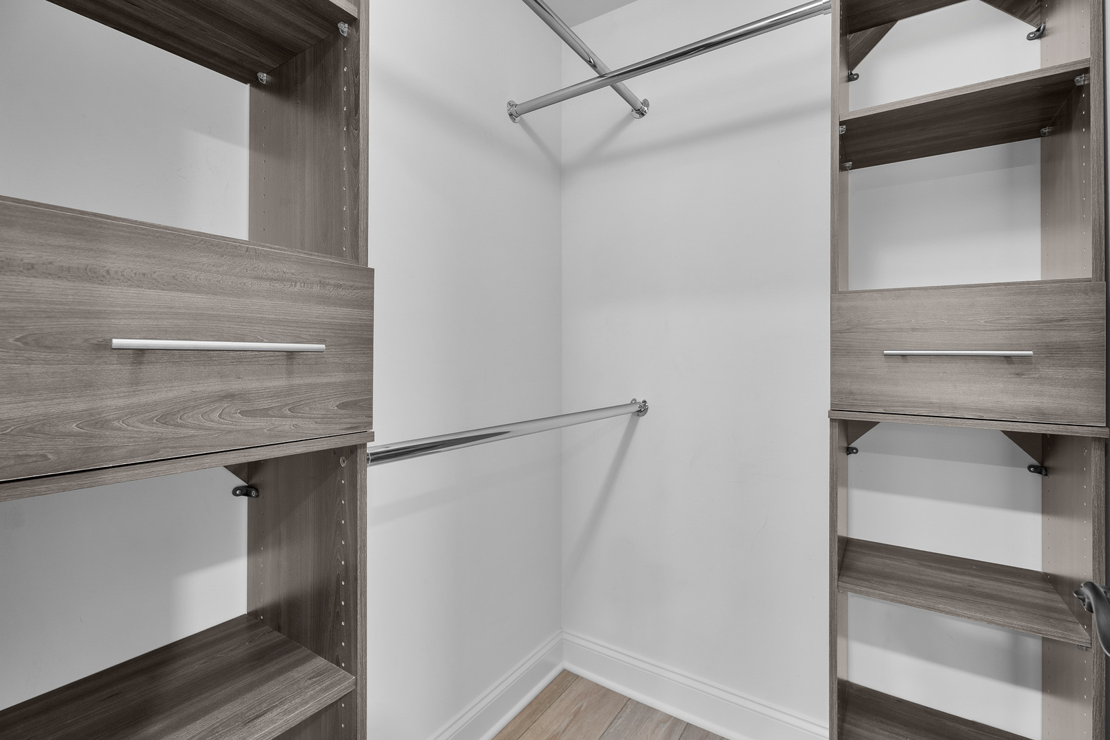 53 Samuel Drive, Streamwood, IL 60107