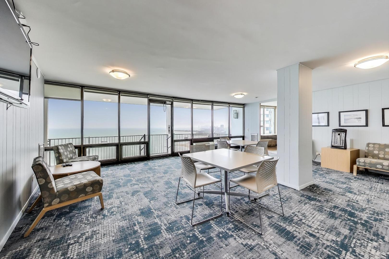 940 W Glenlake Avenue #19C, Chicago, IL 60660