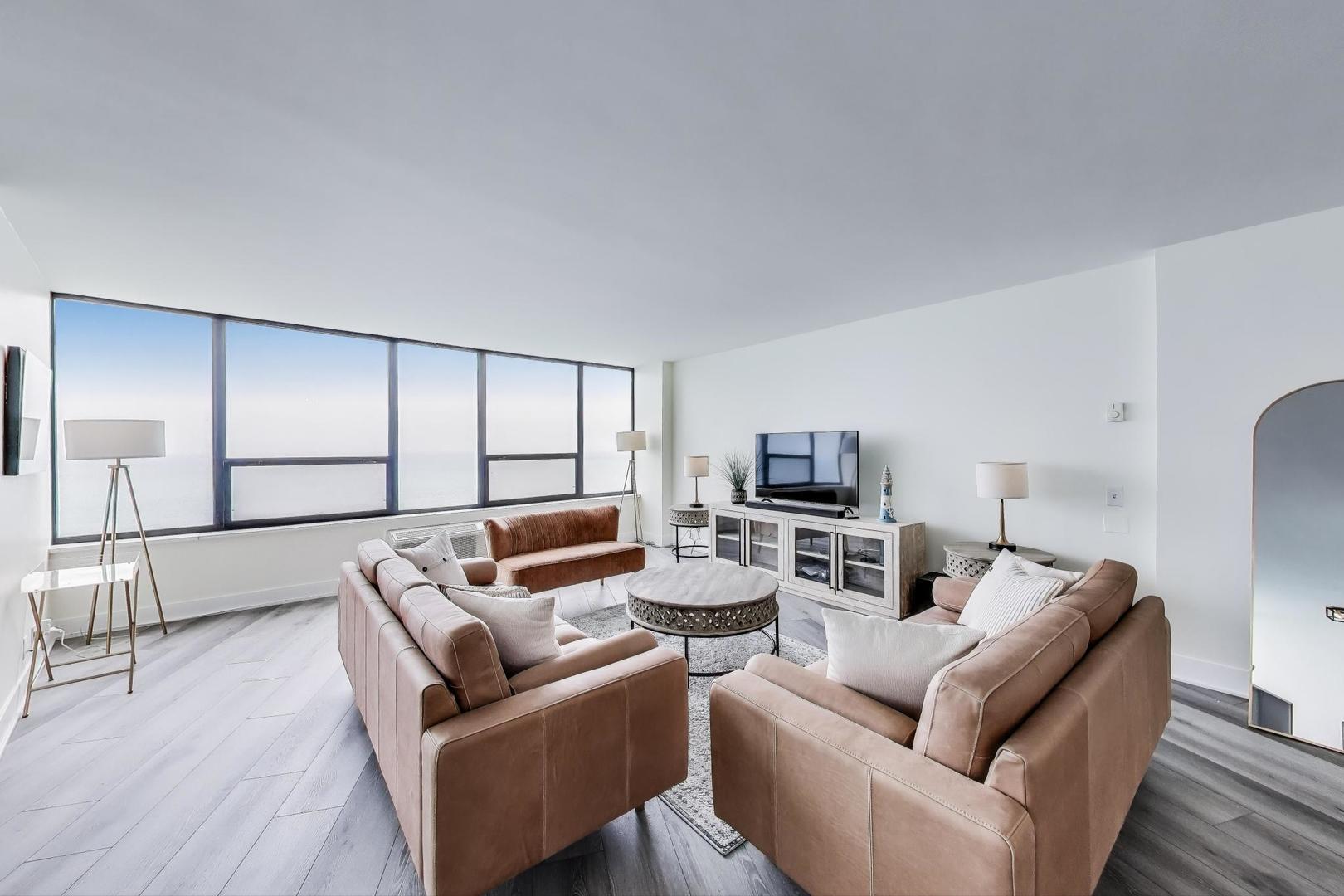 940 W Glenlake Avenue #19C, Chicago, IL 60660