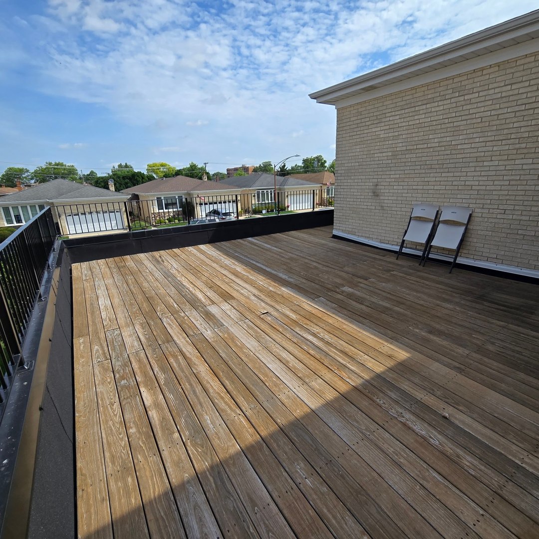 8449 W BRODMAN Avenue, Chicago, IL 60656