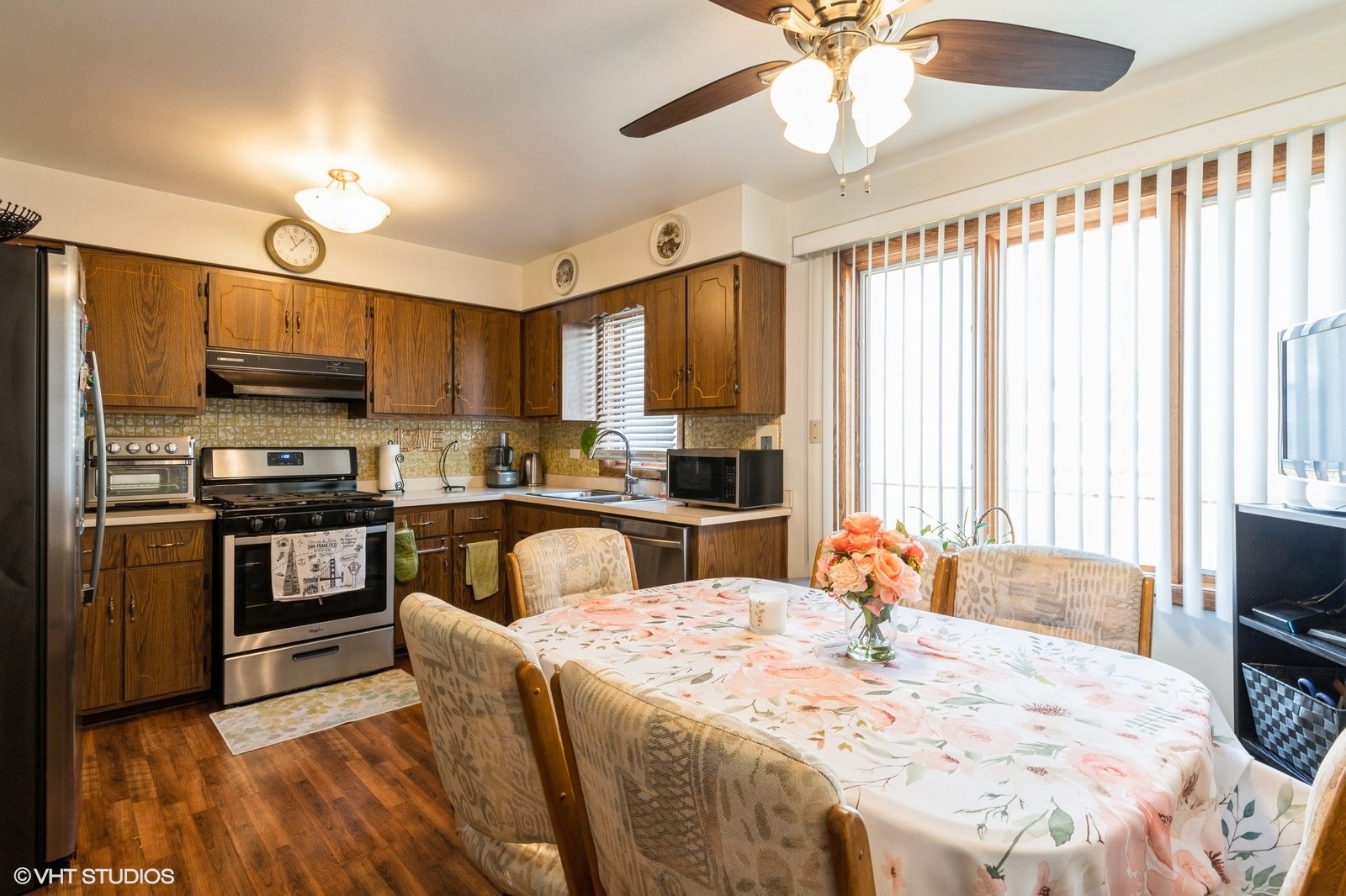 8449 W BRODMAN Avenue, Chicago, IL 60656