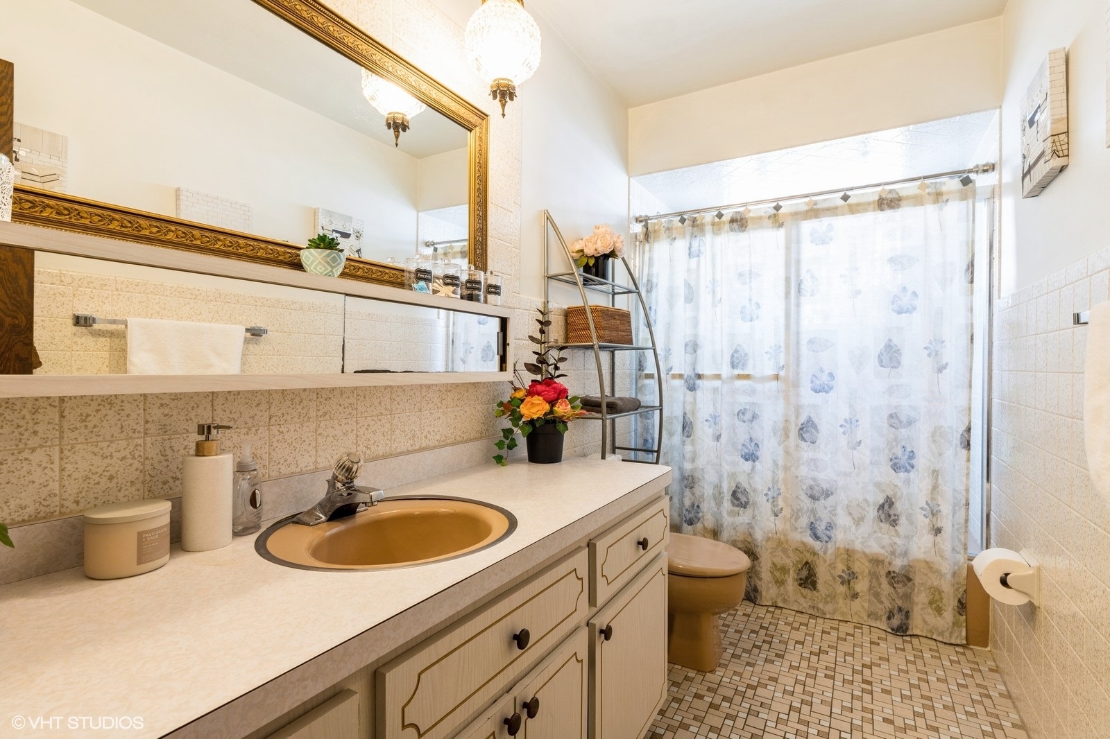 8449 W BRODMAN Avenue, Chicago, IL 60656