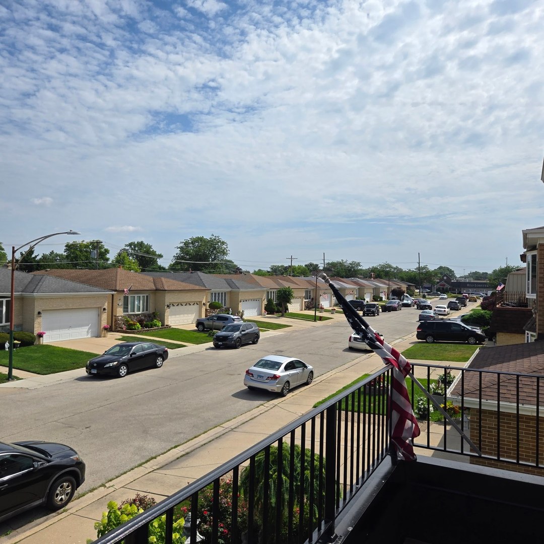 8449 W BRODMAN Avenue, Chicago, IL 60656