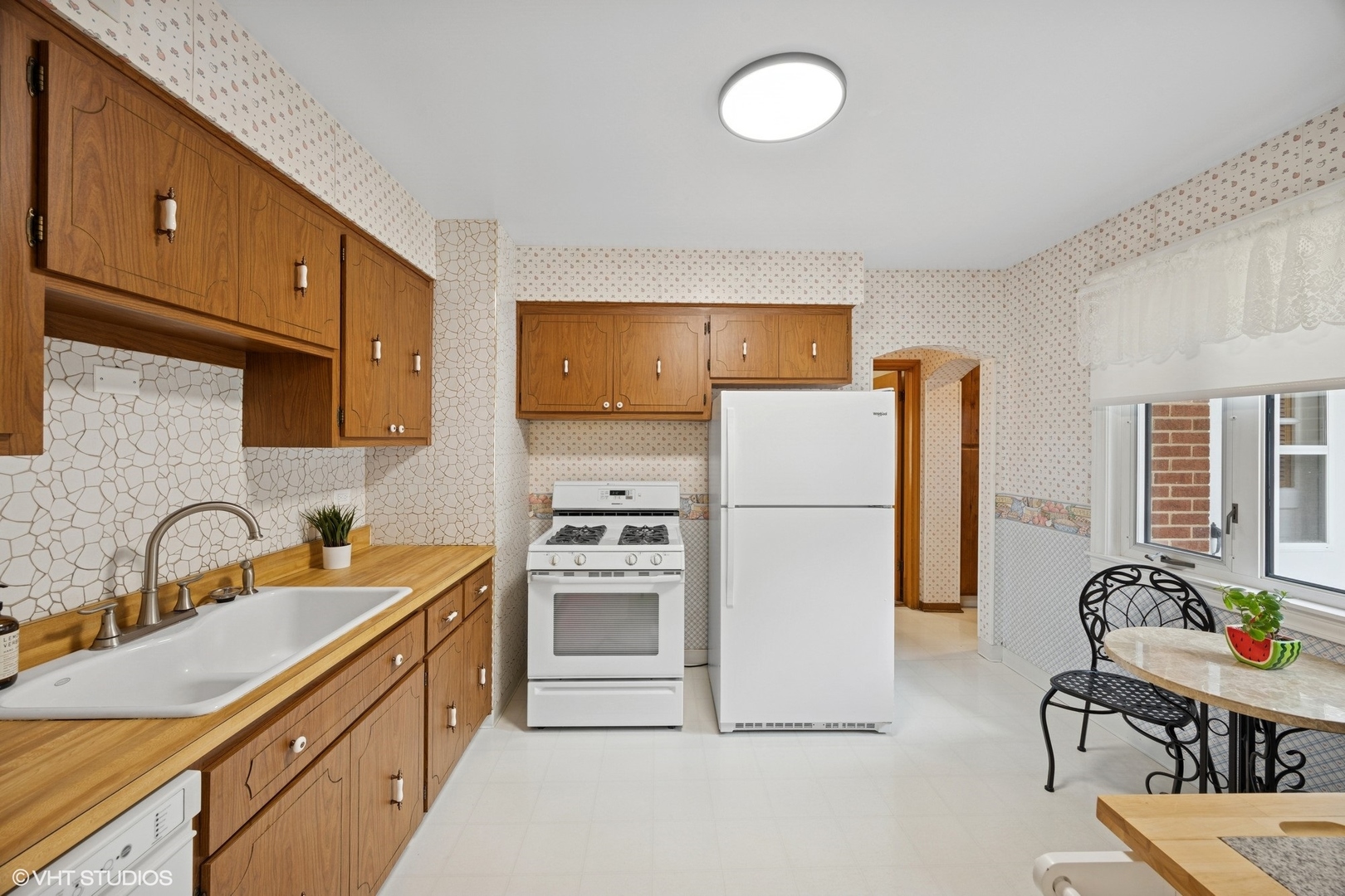 1803 Balmoral Avenue, Westchester, IL 60154