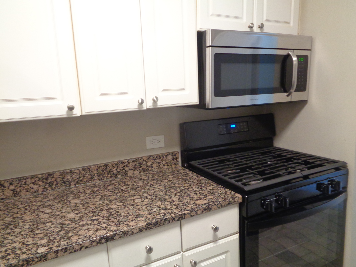 7650 S HARLEM Avenue #2C, Bridgeview, IL 60455