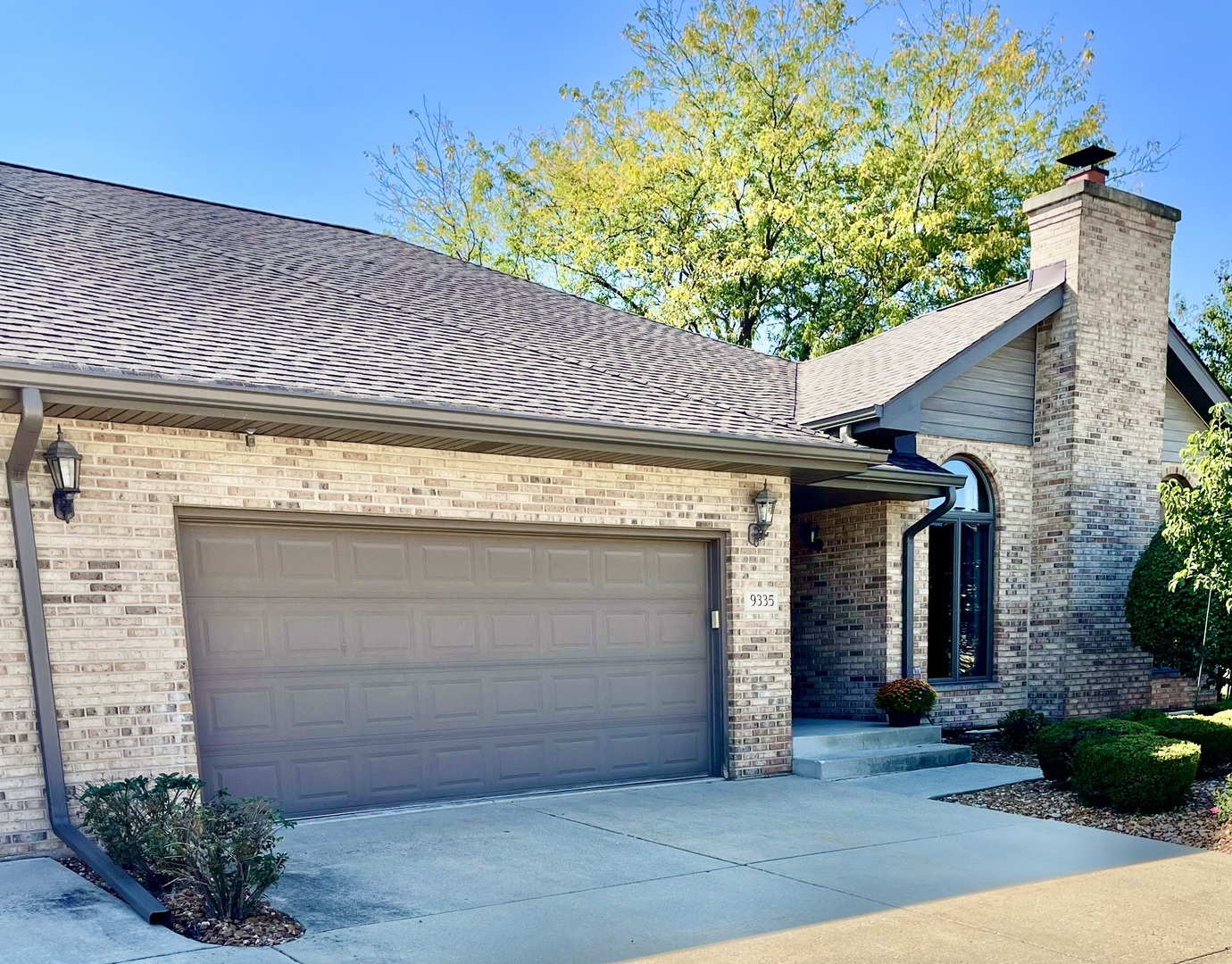 9335 Fox Run Circle, Frankfort, IL 60423
