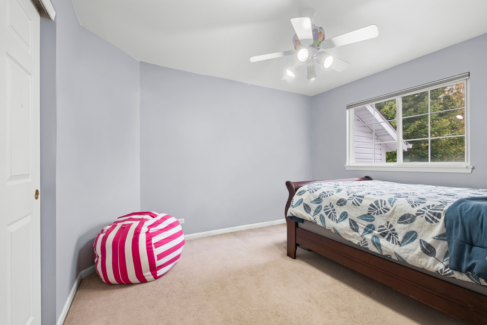 1300 Kettering Road, Mundelein, IL 60060