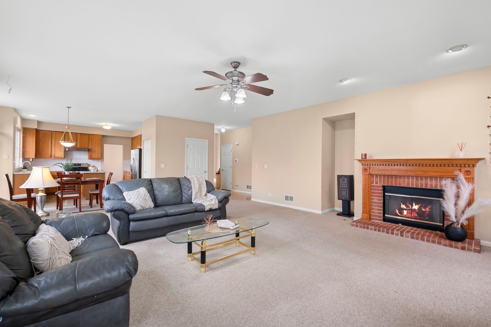 1300 Kettering Road, Mundelein, IL 60060