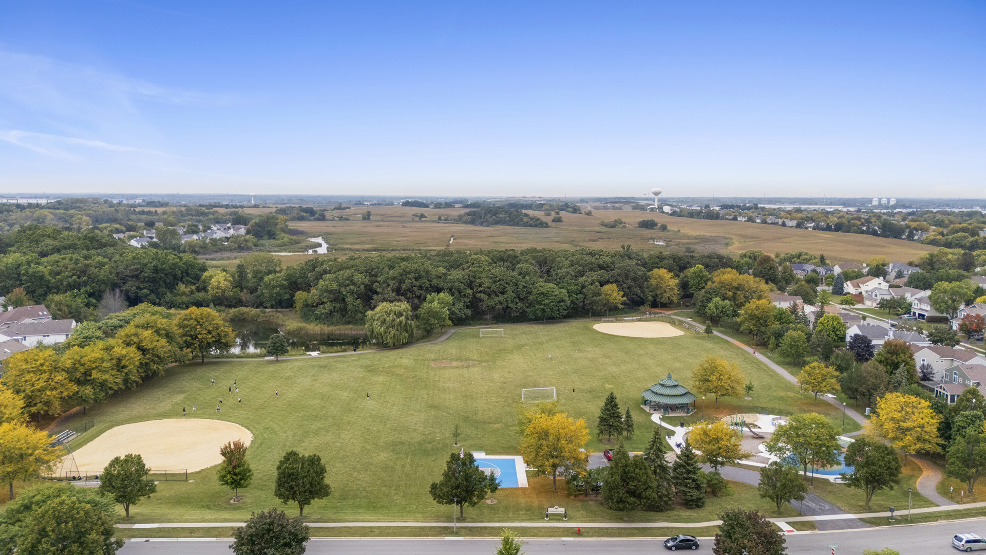 1300 Kettering Road, Mundelein, IL 60060