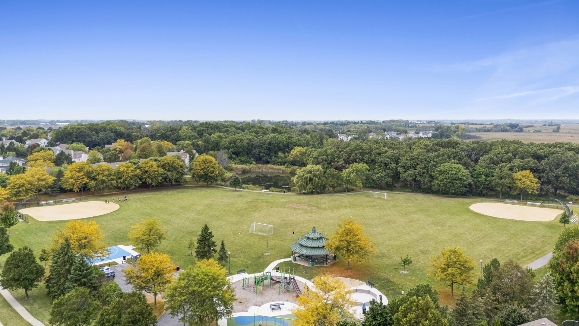 1300 Kettering Road, Mundelein, IL 60060