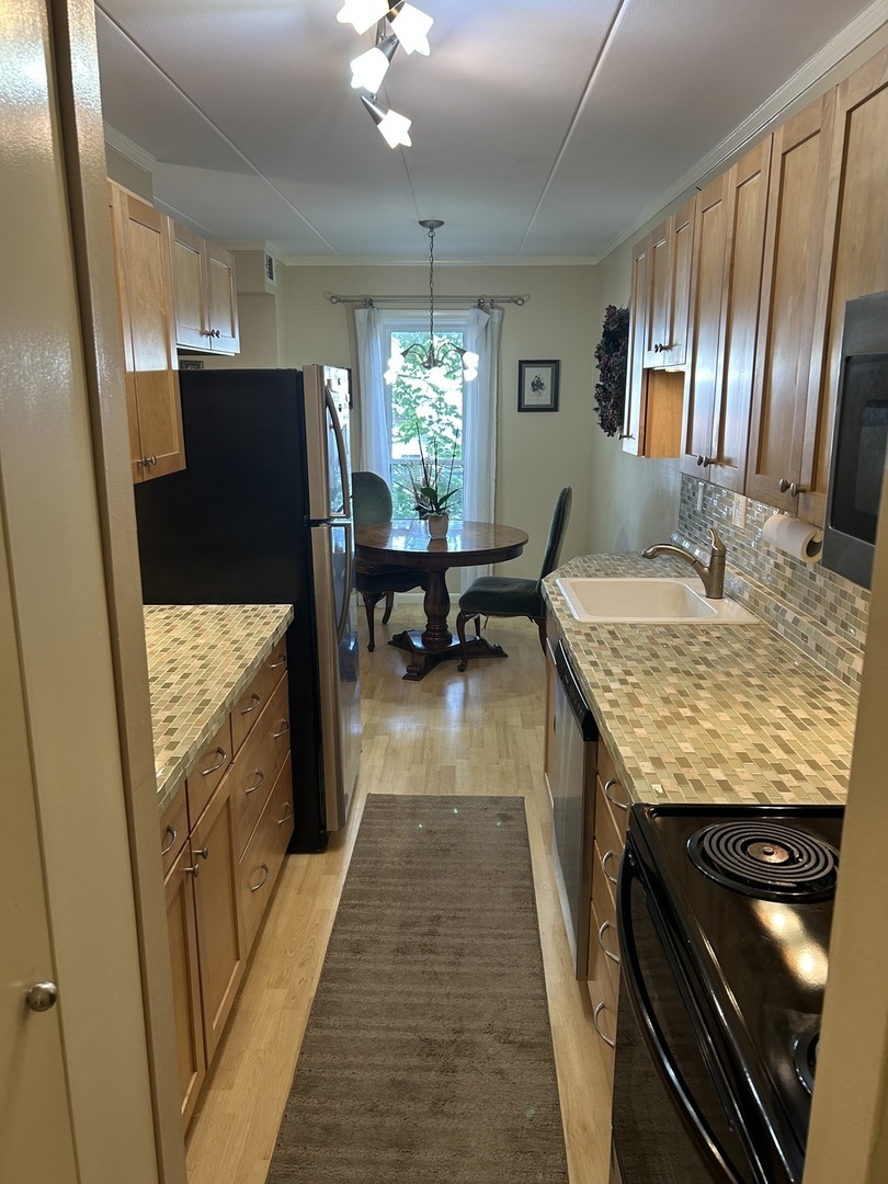 Morton Grove, IL 60053