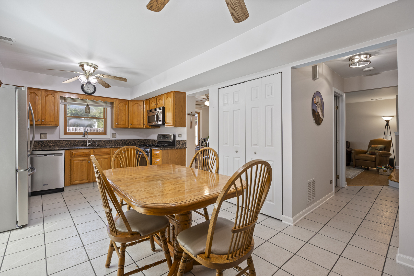 716 Sand Creek Drive, Carol Stream, IL 60188