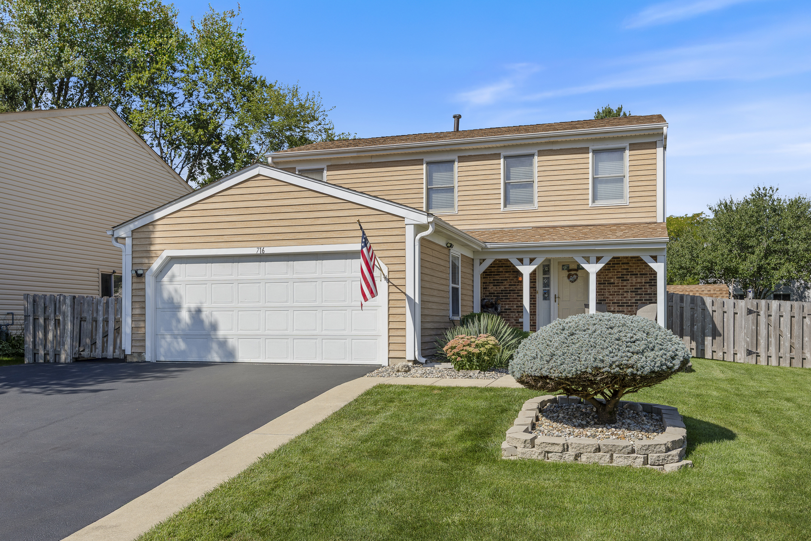 716 Sand Creek Drive, Carol Stream, IL 60188