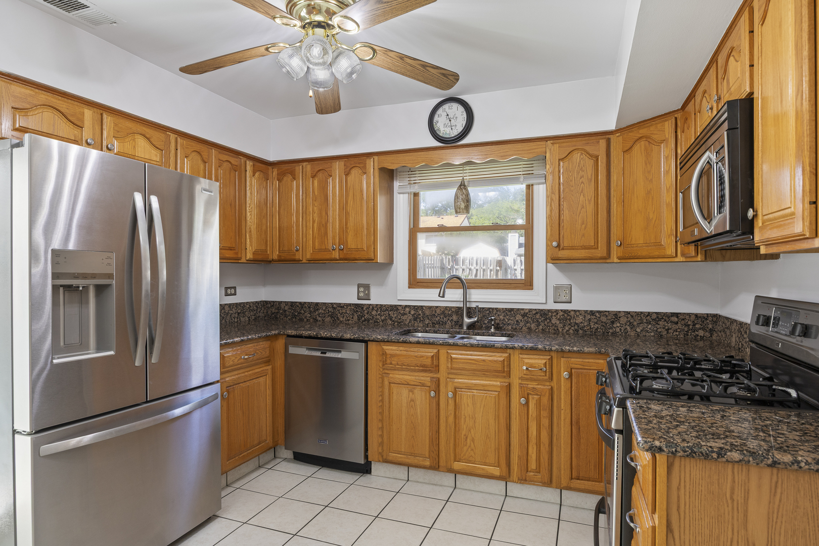 716 Sand Creek Drive, Carol Stream, IL 60188