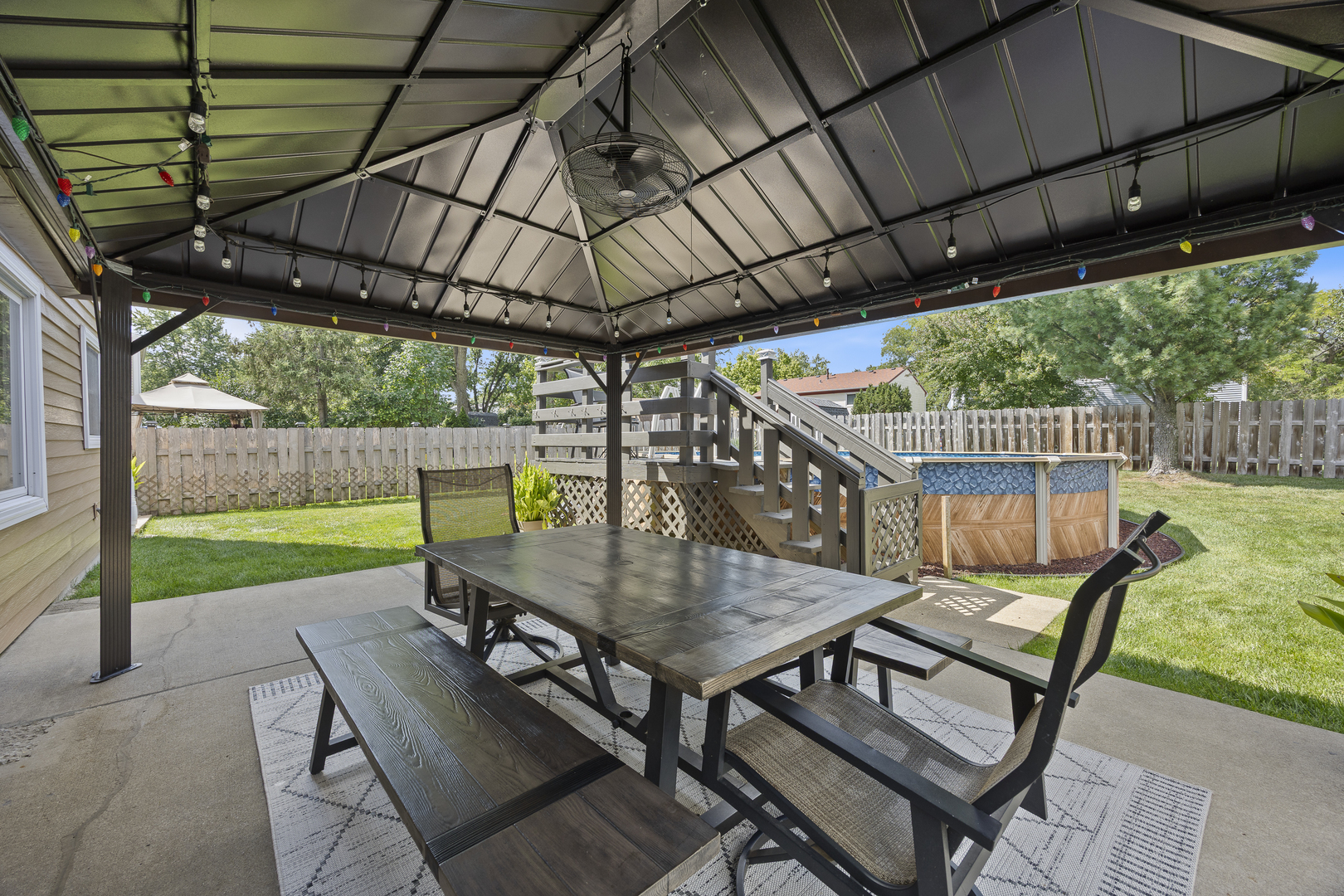 716 Sand Creek Drive, Carol Stream, IL 60188