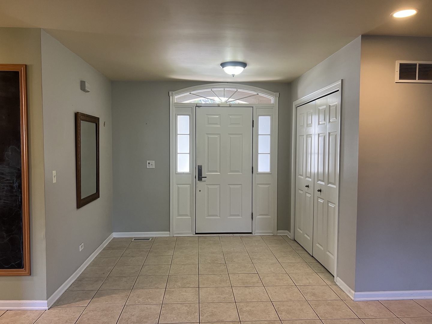 2297 Roaring Creek Drive, Aurora, IL 60503