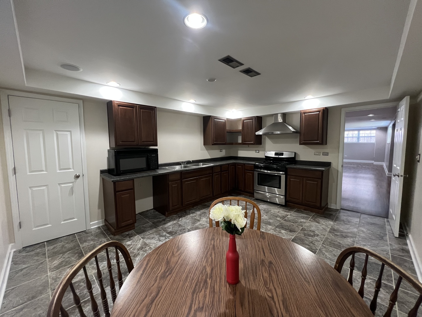 2297 Roaring Creek Drive, Aurora, IL 60503