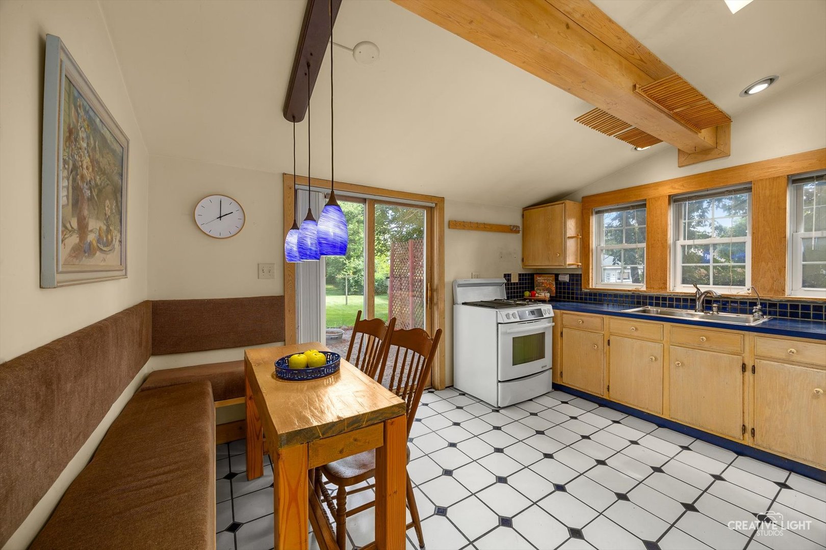 3S511 4th Street, Warrenville, IL 60555