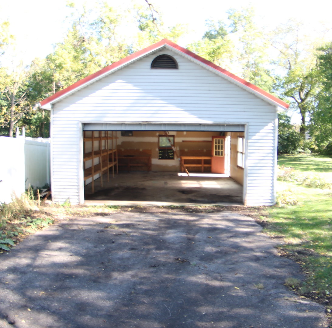 3S511 4th Street, Warrenville, IL 60555