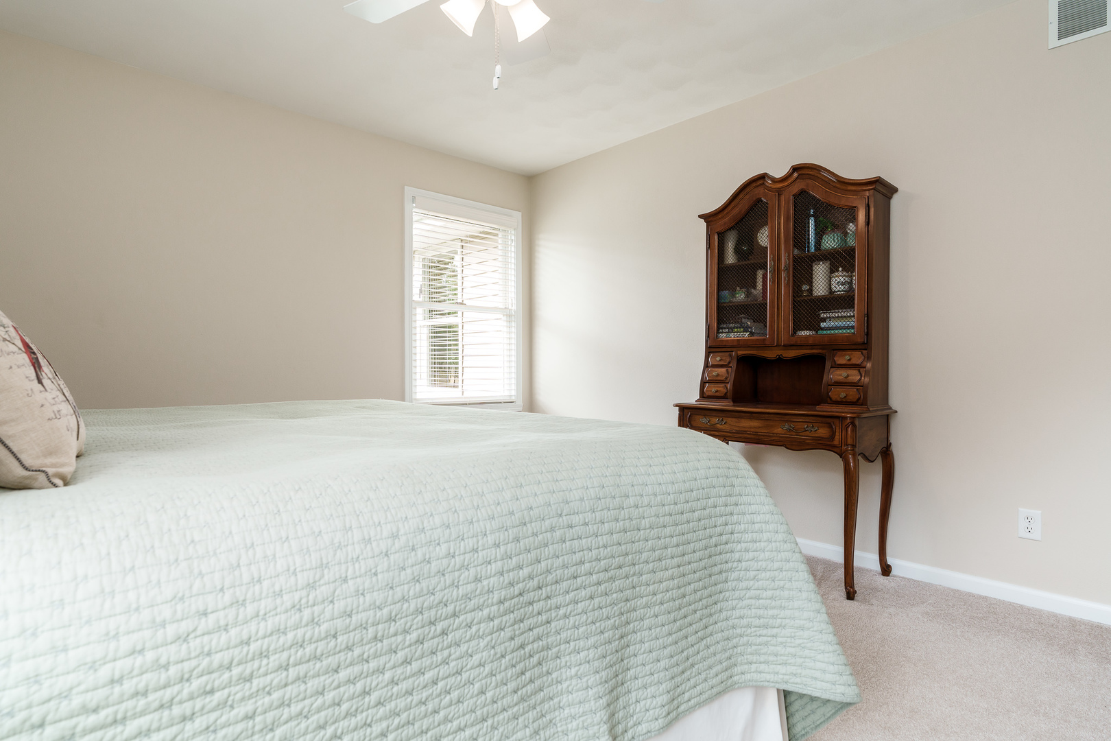 6594 Deer Isle Drive, Cherry Valley, IL 61016